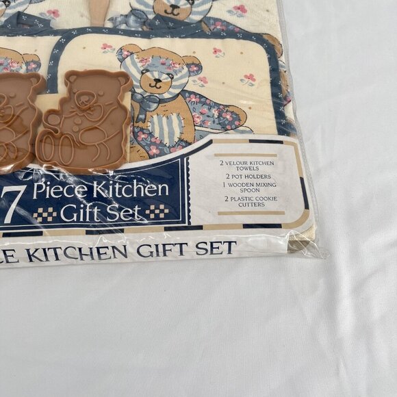 Country Crafts 7 Piece Kitchen‎ Gift Set With Bear Design NEW - Picture 2 of 4